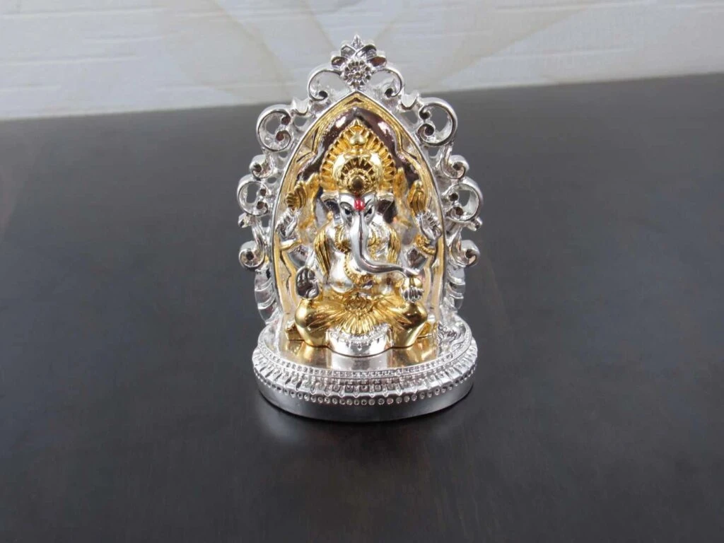 Goldgiftideas Silver K Gold Plated Vigneshwar Ganesha Idol