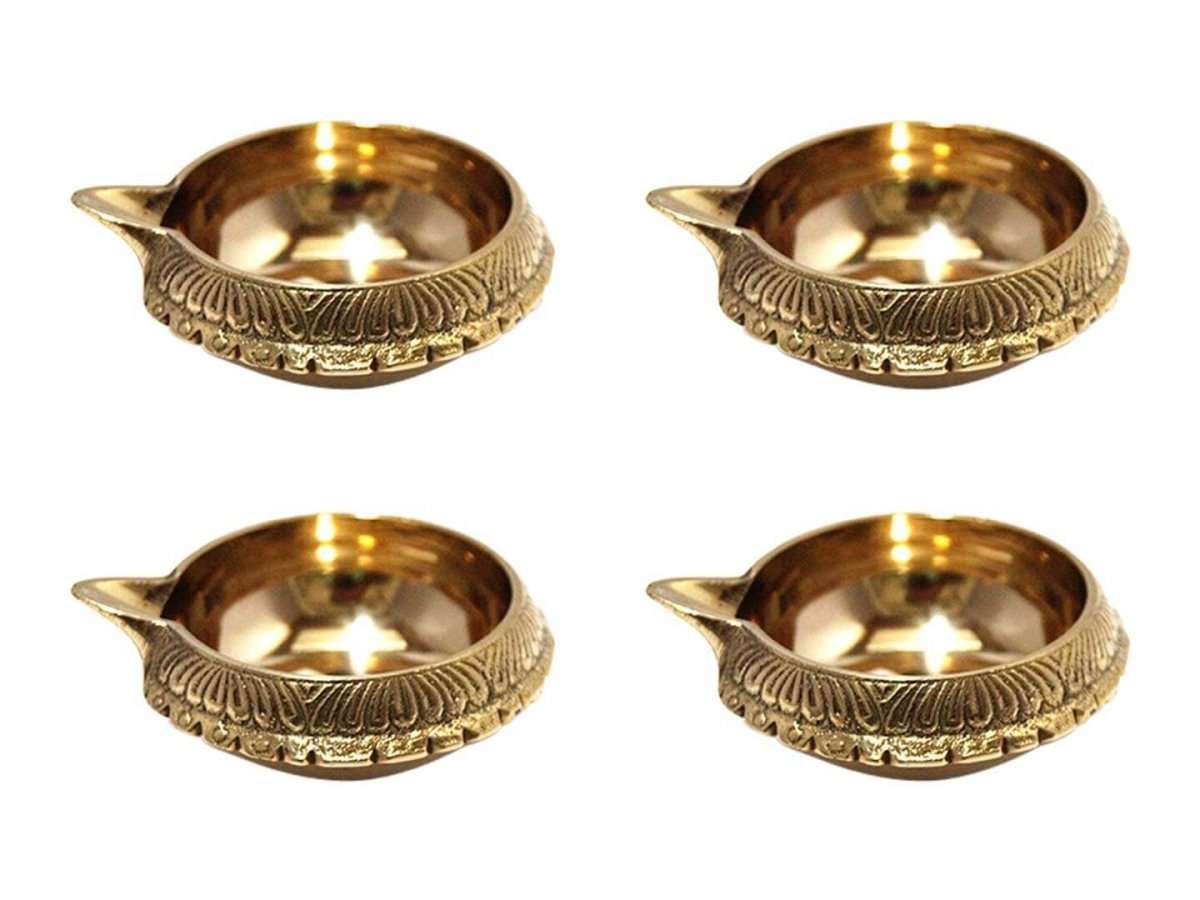 Brass diyas brass diya set brass diya stand brass aarti diya, Brass Handmade Akhand Diya, Brass diya for pooja, diya for pooja, brass akhand diya